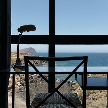 El Mirador: Sea Views From The Shore Los Abrigos Eksteriør billede